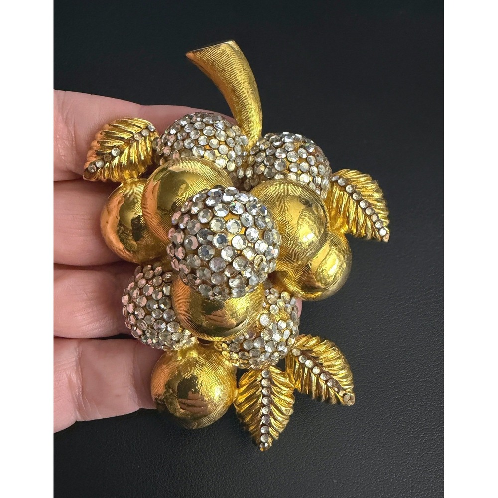Vintage Judith Leiber Brooch Grape Cluster Signed READ